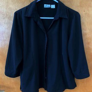 Anna Black Buttoned Blouse
